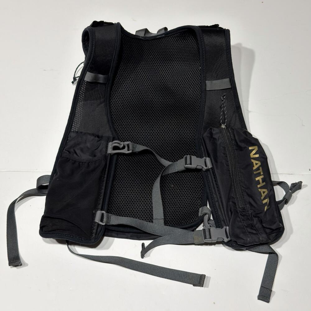 Nathan QuickStart 4L Hydration Vest Backpack Black Gold Running Hiking Trail